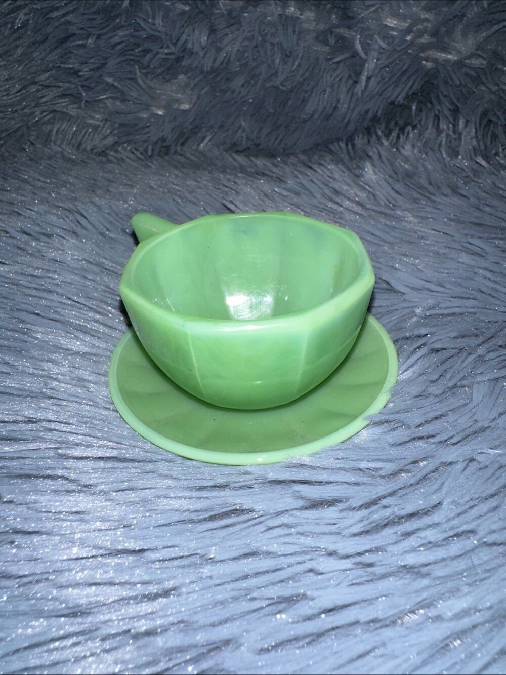 Vtg Akro Agate Jadeite Green Slag Glass Child's Toy Tea Cup & Saucer Set